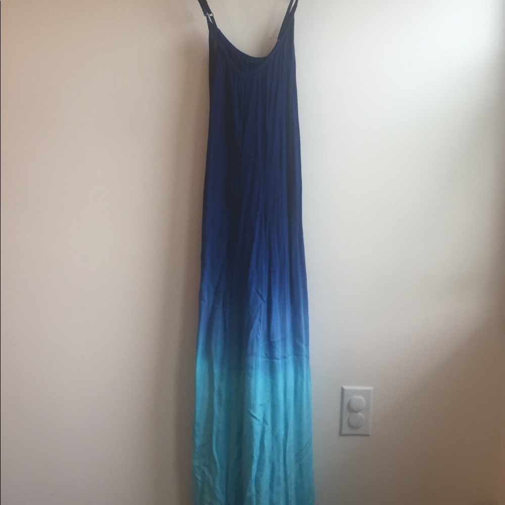 Ombré dress. Most likely size medium.